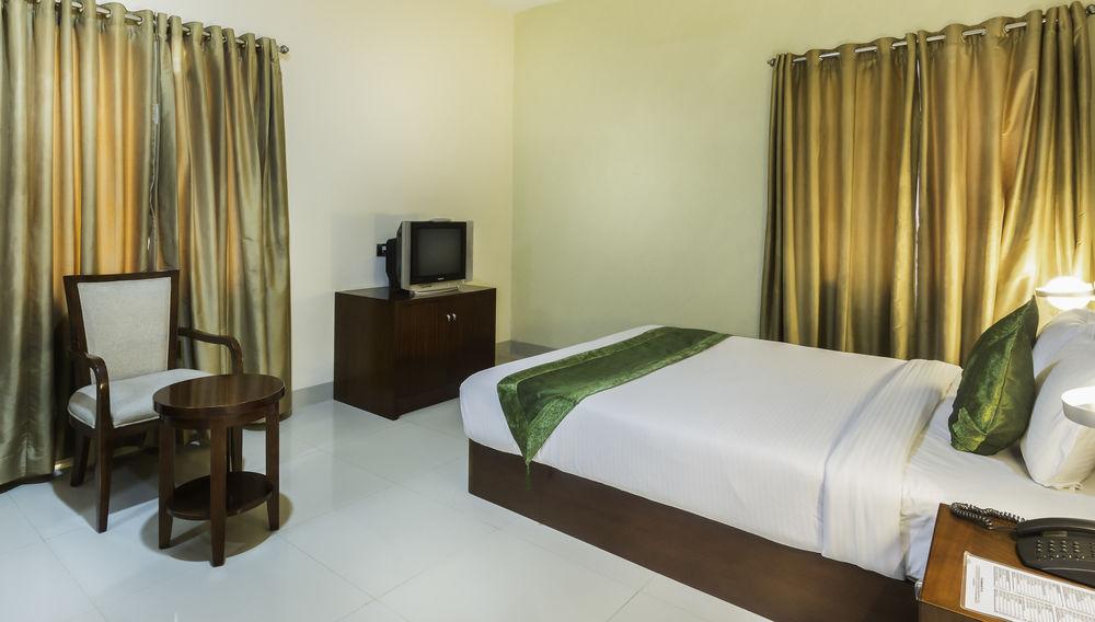 Oyo Townhouse 9 Hitech City Hyderabad Eksteriør bilde