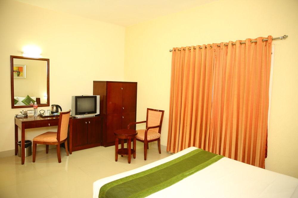 Oyo Townhouse 9 Hitech City Hyderabad Eksteriør bilde