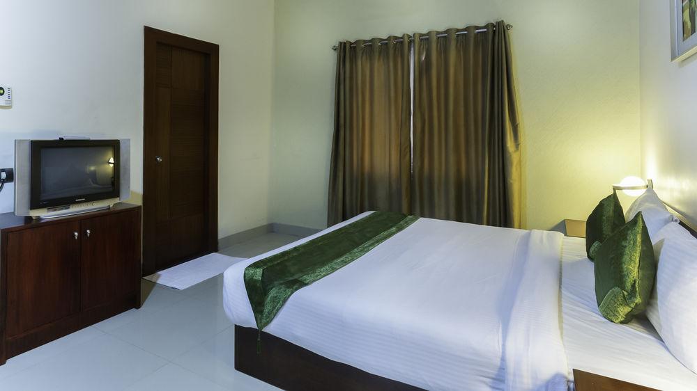 Oyo Townhouse 9 Hitech City Hyderabad Eksteriør bilde