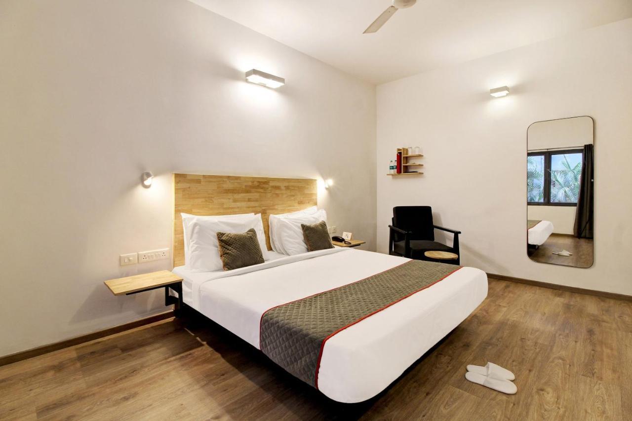 Oyo Townhouse 9 Hitech City Hyderabad Eksteriør bilde