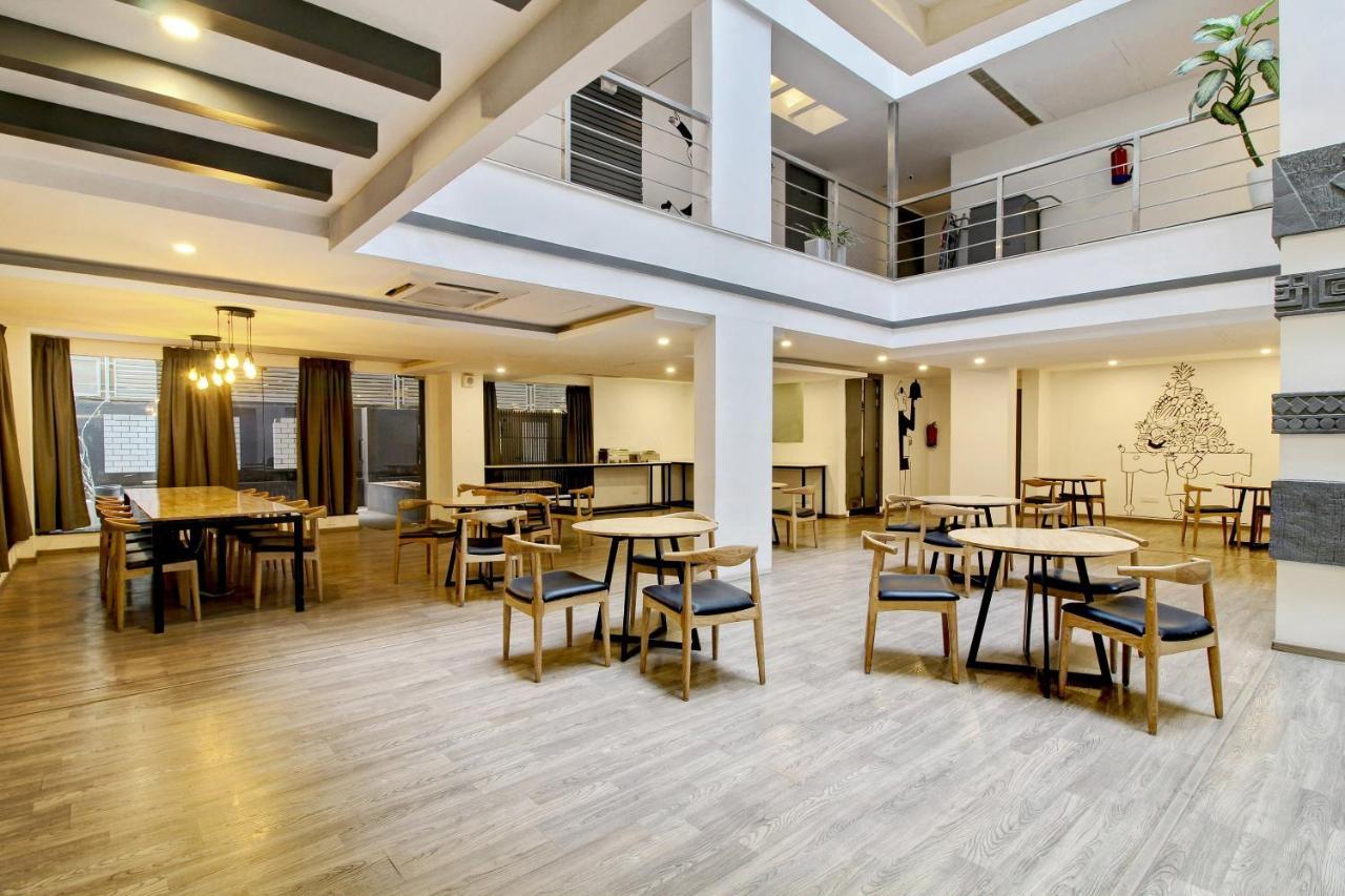 Oyo Townhouse 9 Hitech City Hyderabad Eksteriør bilde