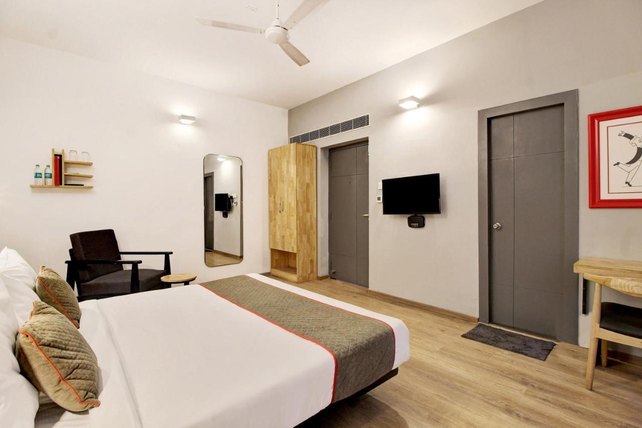 Oyo Townhouse 9 Hitech City Hyderabad Eksteriør bilde