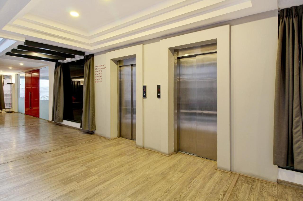 Oyo Townhouse 9 Hitech City Hyderabad Eksteriør bilde