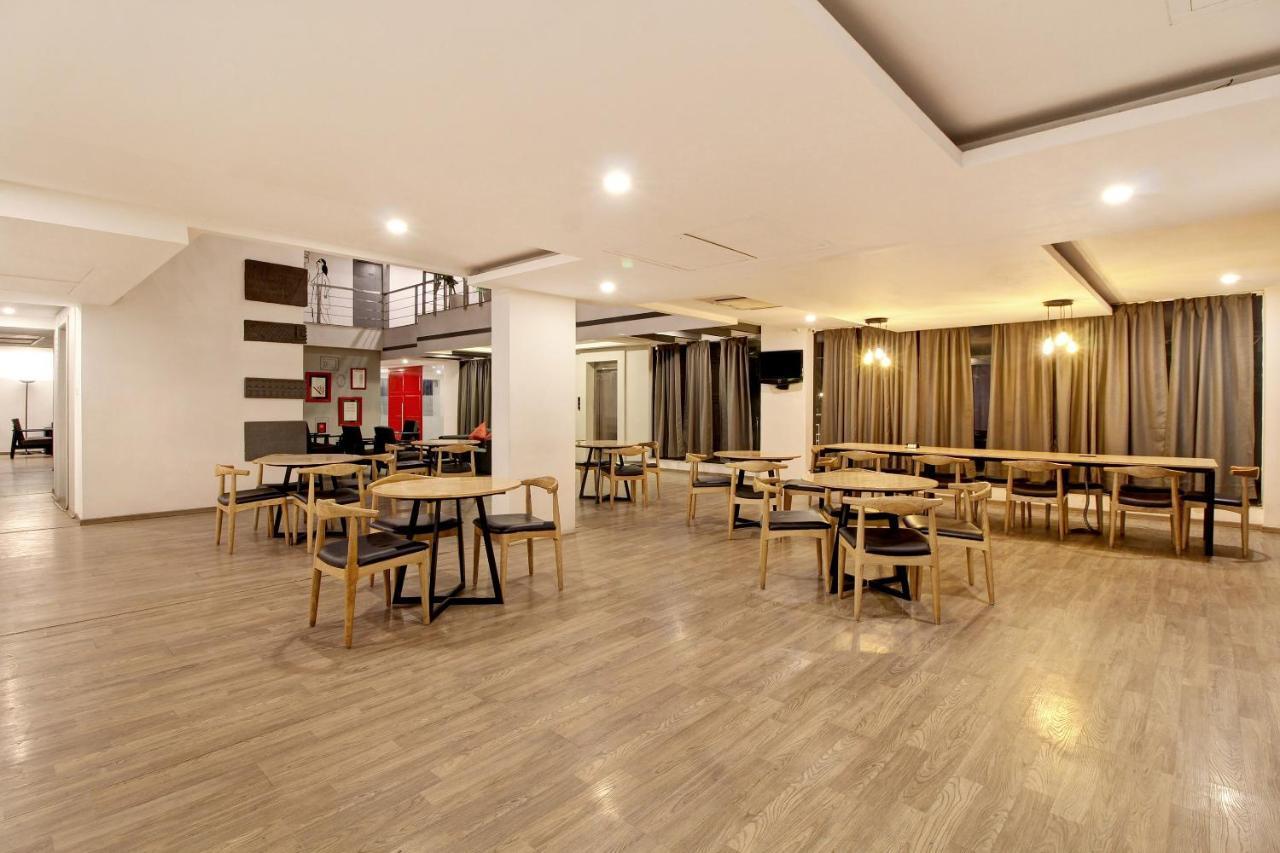 Oyo Townhouse 9 Hitech City Hyderabad Eksteriør bilde